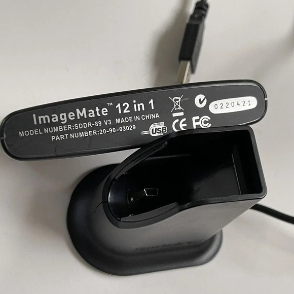 SanDisk ImageMate 12-in-1 SDDR-89 V3 USB Card Reader with Stand Hi Speed USB - Picture 9 of 9